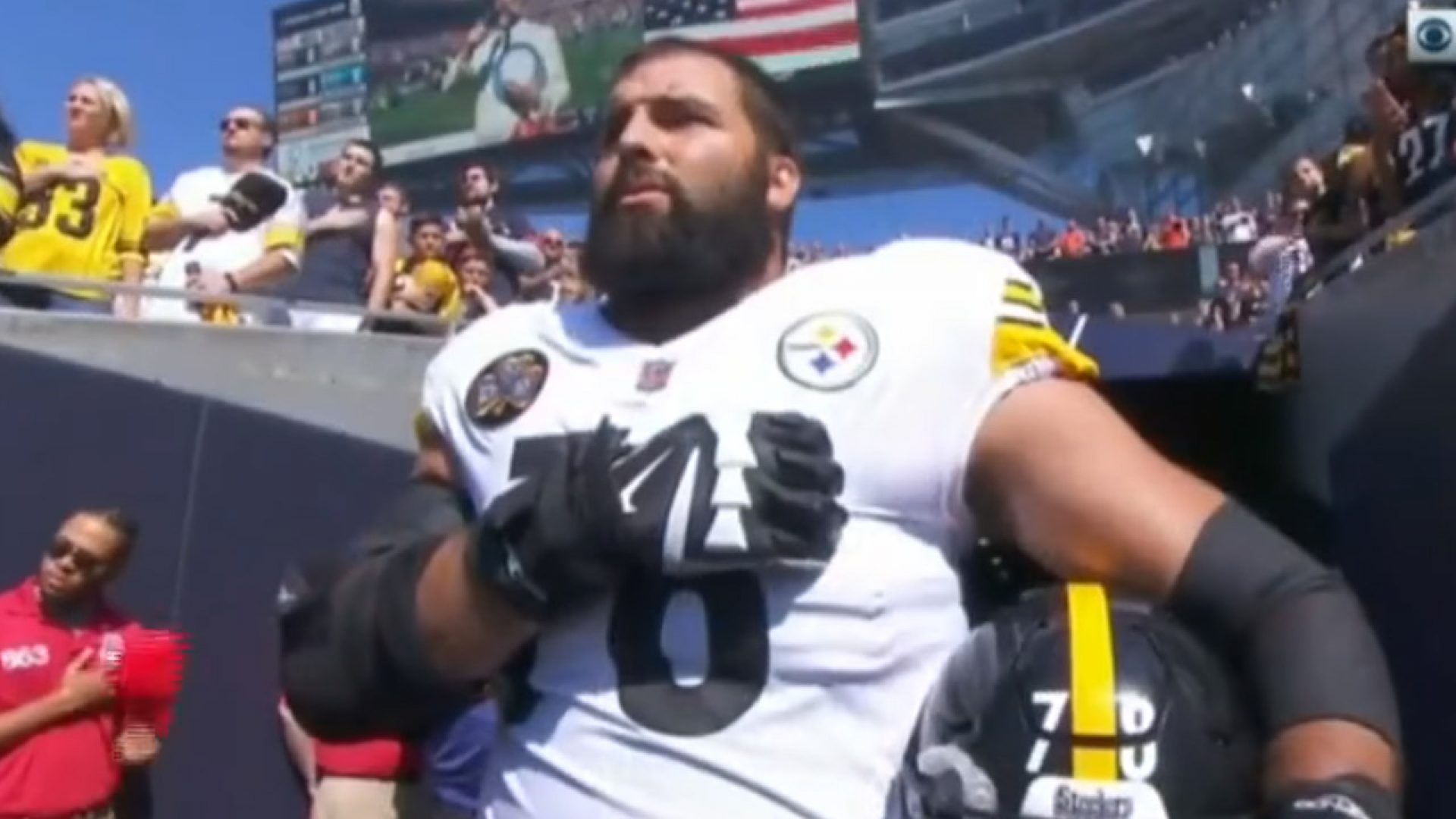 The Only Steelers Player To Stand For The National Anthem Was This ...