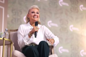 Erika Kirk’s Gesture at Memorial Sparks Symbolism Debate